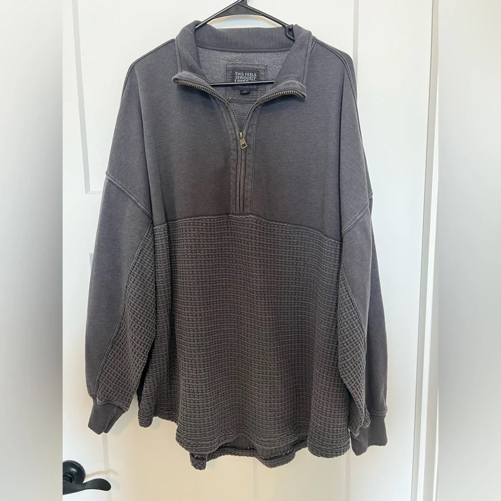 American Eagle Quarter Zip - Picture 1 of 4